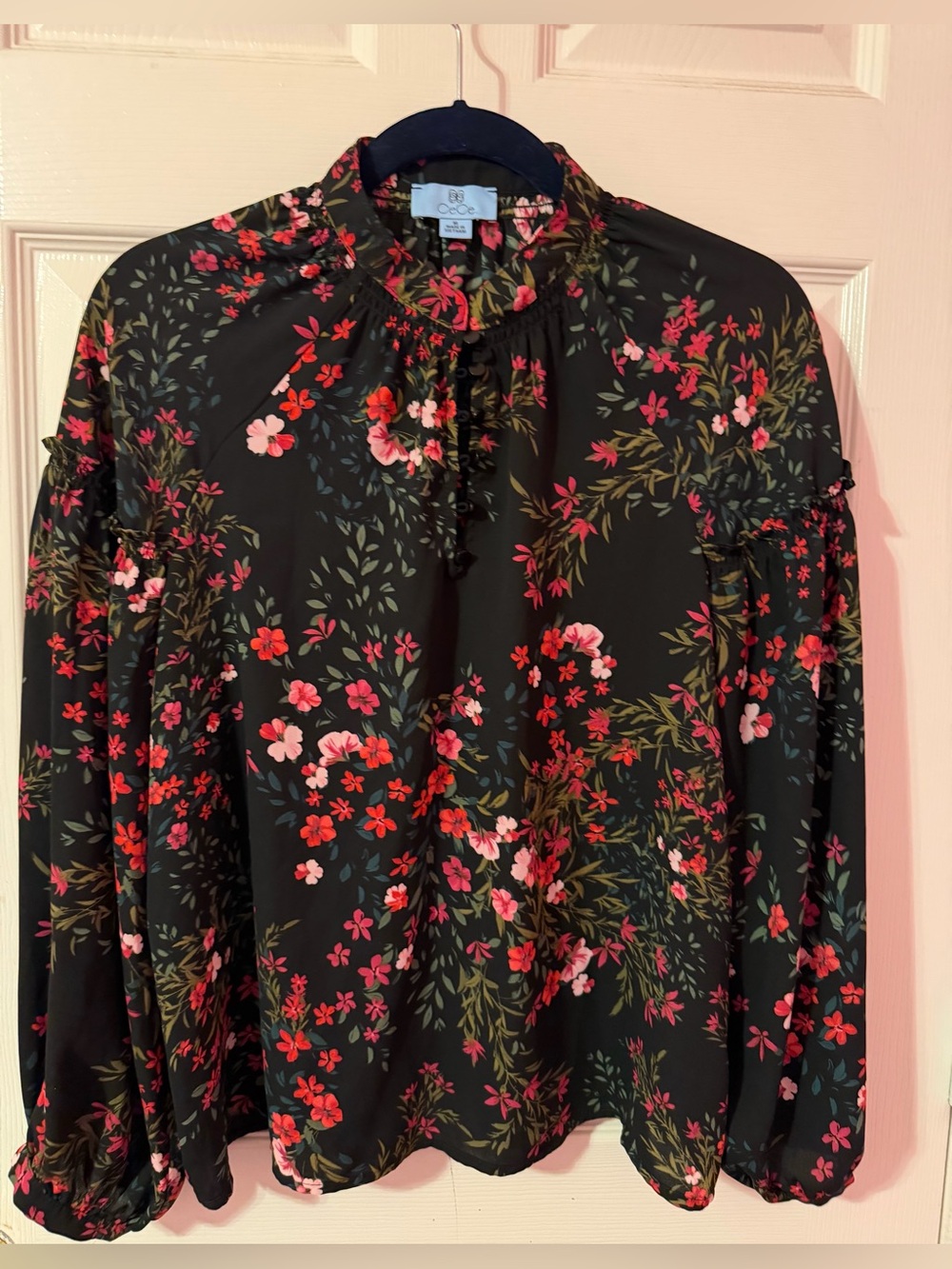 CeCe Black Floral Long-Sleeve Blouse